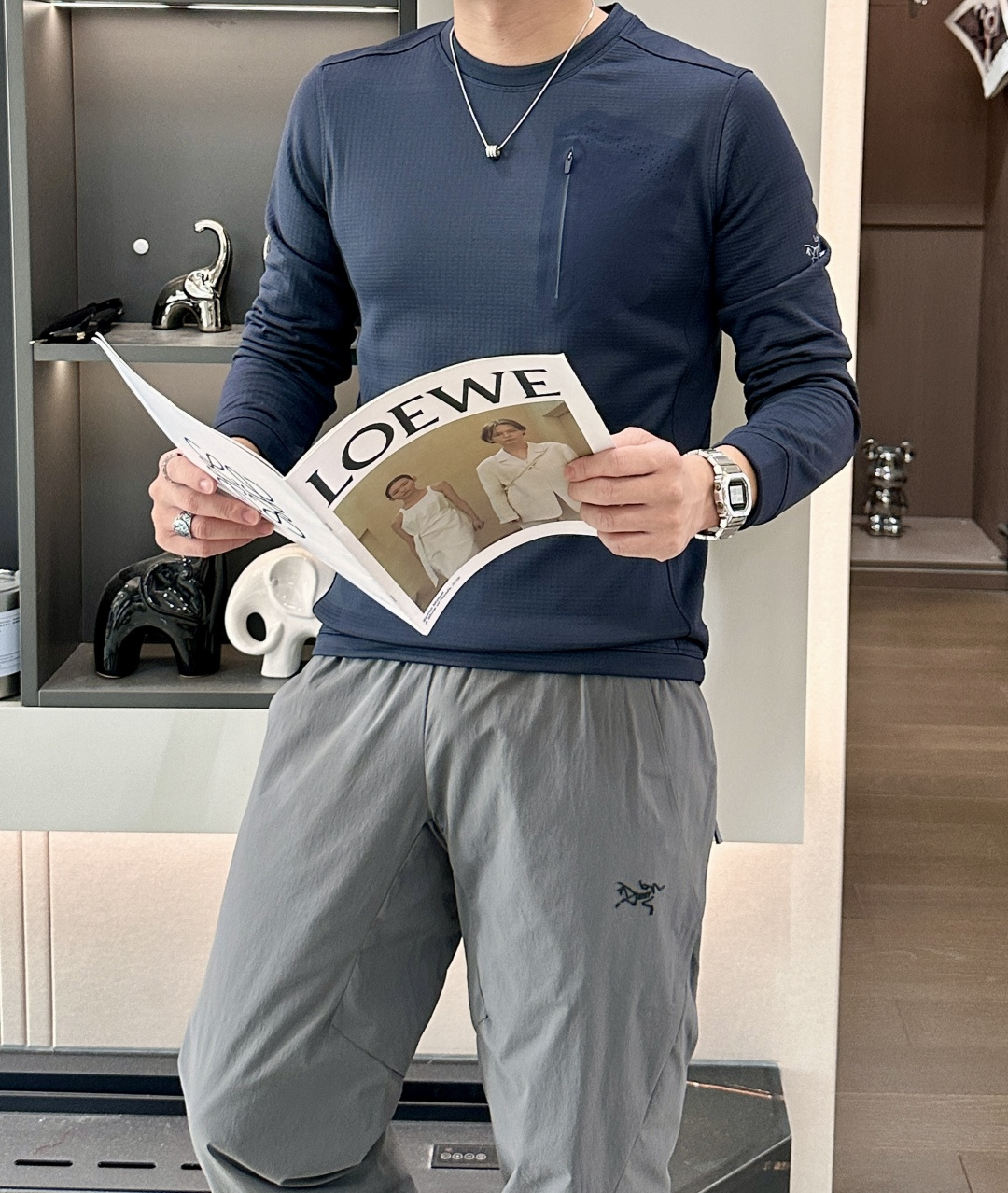 新款上新始祖鸟2025秋冬加厚长袖T恤 今年Kragg系列推出了好多新款T恤，简约大气，经典时髦的风格 