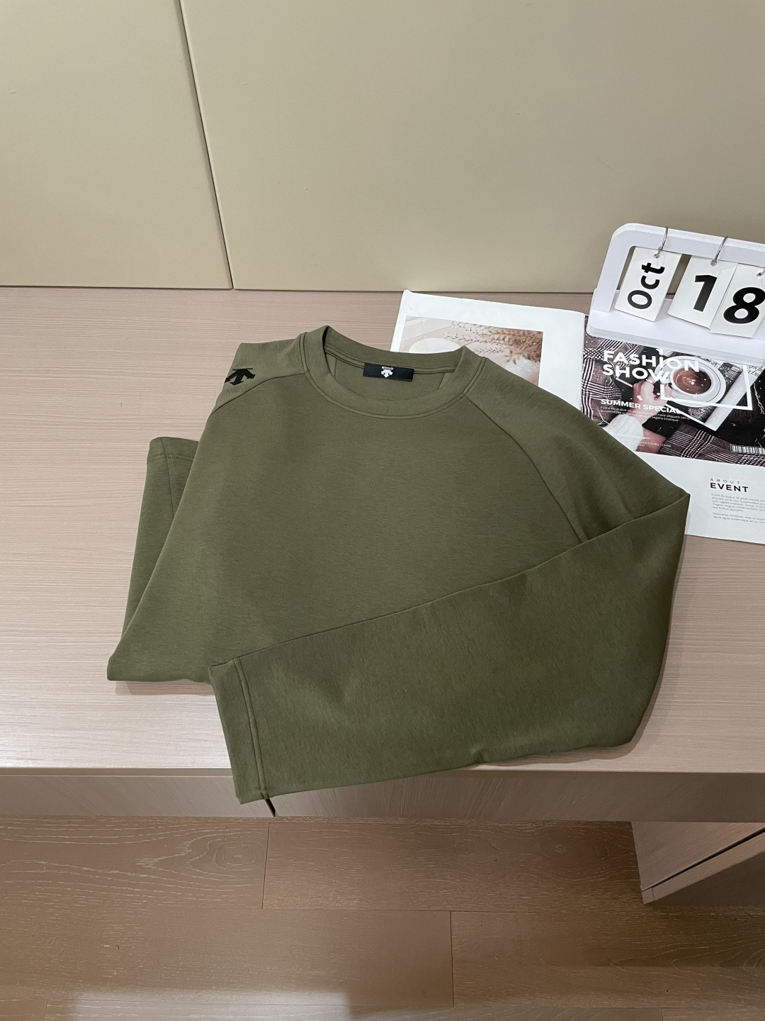 迪桑特 2025ss新品时尚休闲单穿商务高档材质长袖舒适保暖！抗起球👍🏼不刺激皮肤，可贴身穿，奢华经典元