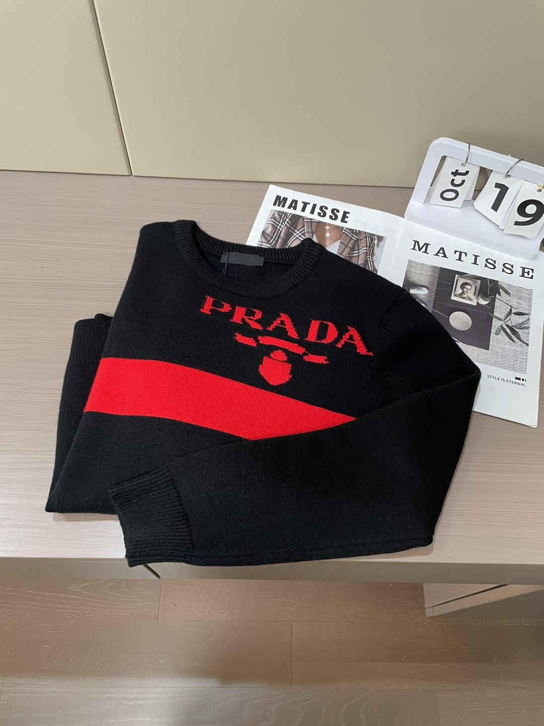 Prad  毛衣 秋冬最新系列，专柜1:1顶级复刻，全品相！加厚款，潮人必备单品！懂货的老铁赶紧下手，面料：100%羊毛