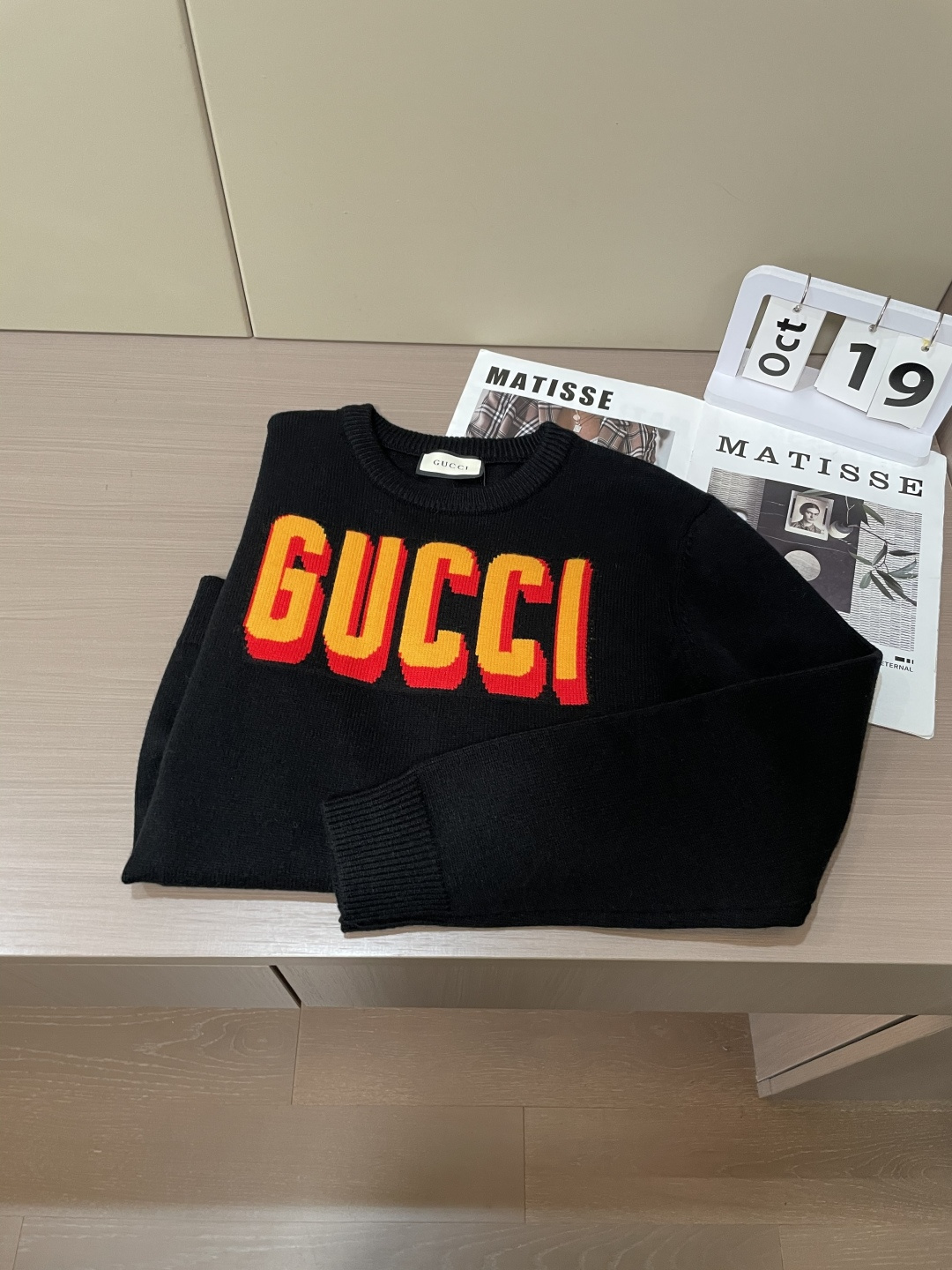 Gucc 毛衣 秋冬最新系列，专柜1:1顶级复刻，全品相！加厚款，潮人必备单品！懂货的老铁赶紧下手，面料：100%羊毛 