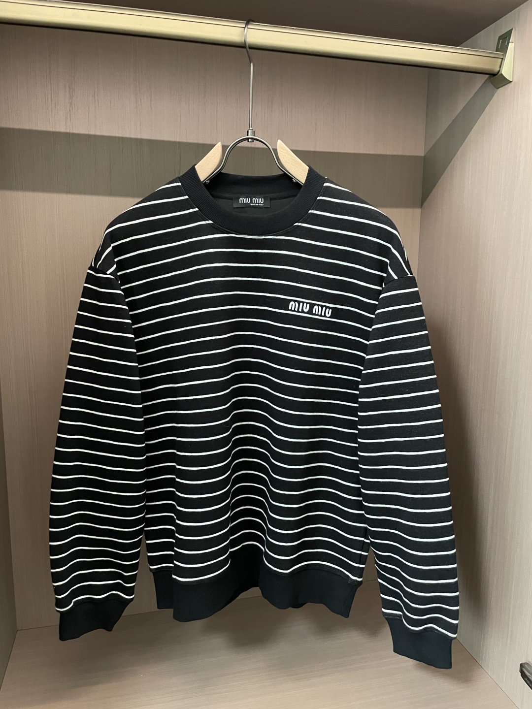2025SS miumiu秋冬新款条纹长袖 爆款定制纯棉面料 重工洗水，面料舒适🈶️质感 码数：M-2X