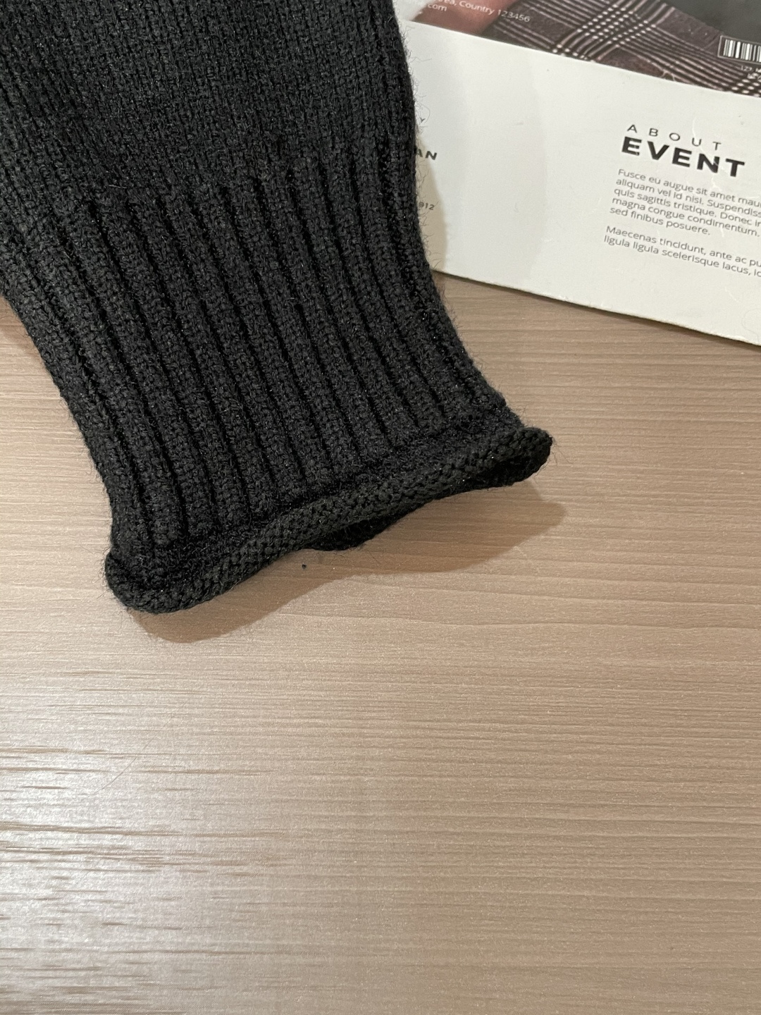 罗家新款拉链毛衣，上身宽松纱线采用细针织法，上身舒适，不挑身材 男女同款，秋冬毛衣，是今年最好看的情侣装