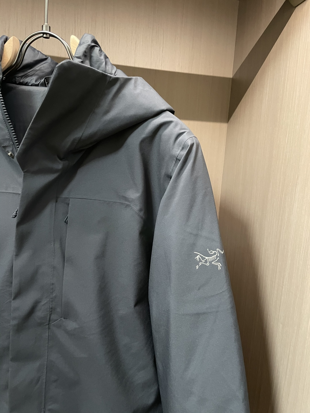 始祖鸟-官网同款，市场最高版本；软壳系列，2025秋冬新款棉衣外套，里面加厚加绒保暖性更强/面料选用爽滑