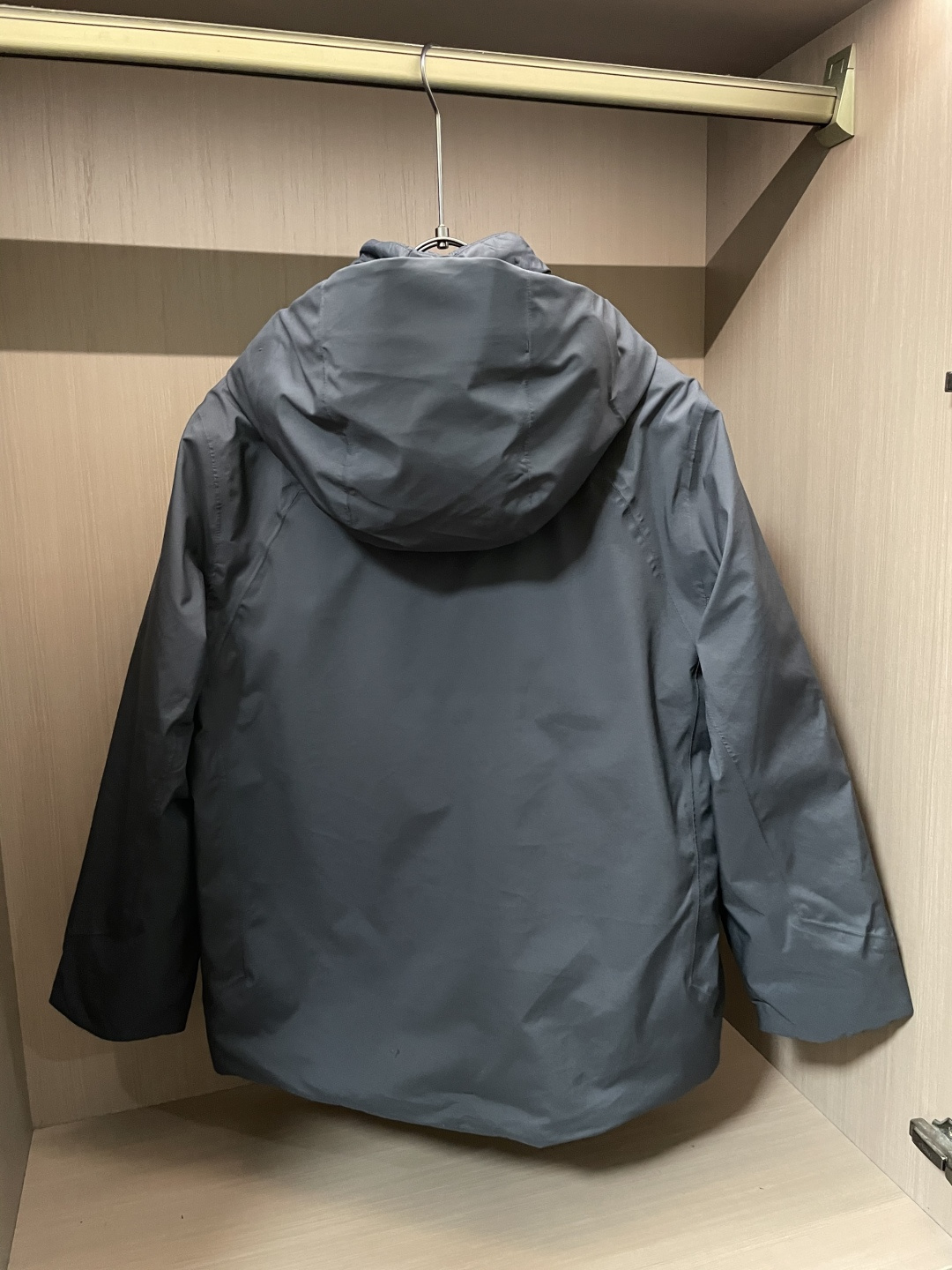 始祖鸟-官网同款，市场最高版本；软壳系列，2025秋冬新款棉衣外套，里面加厚加绒保暖性更强/面料选用爽滑