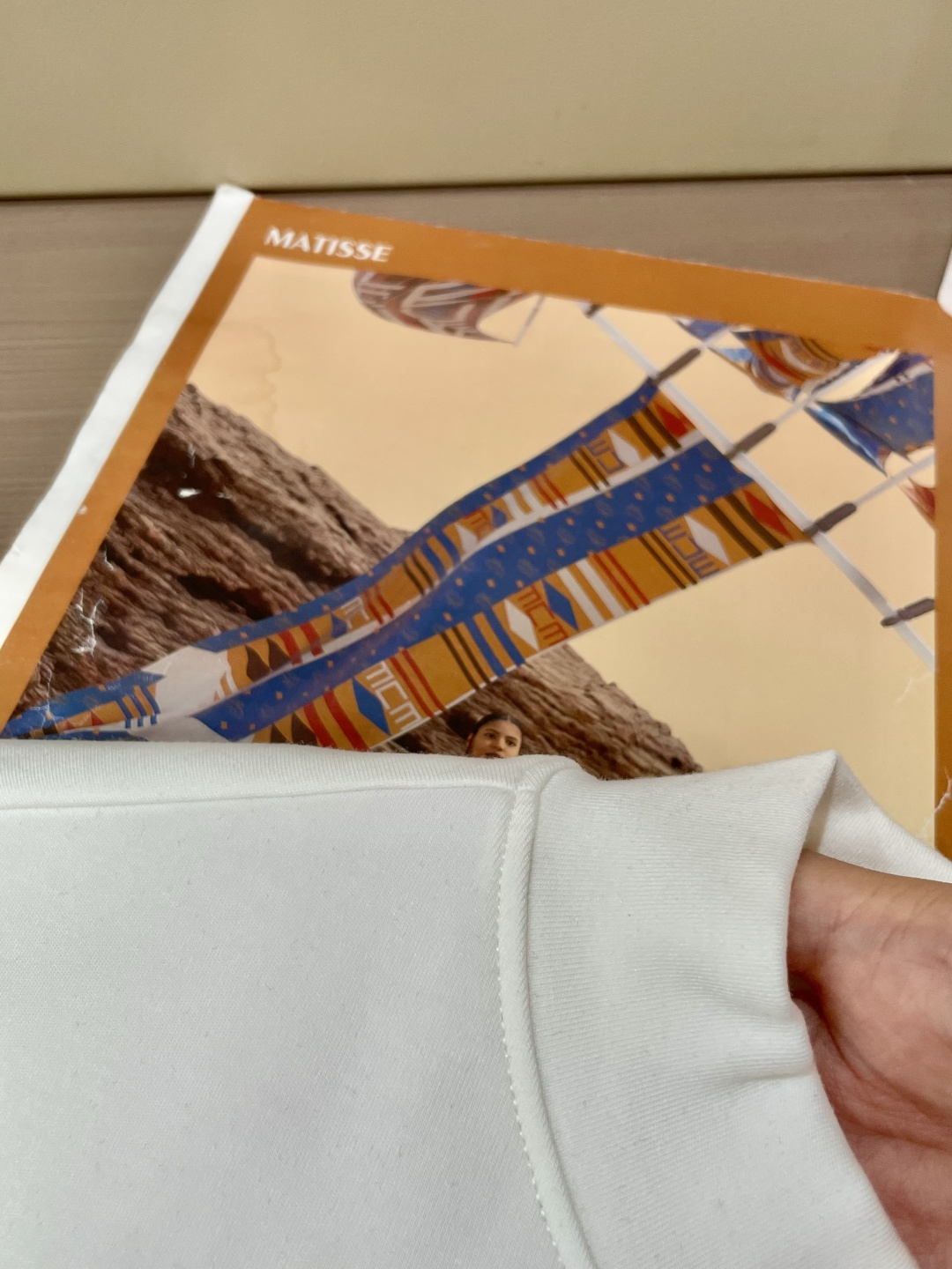 Bur 2025秋冬新款，定制面料，独特工艺logo，舒适性与透气性兼优，柔软抗皱弹性和垂性极佳，无论是