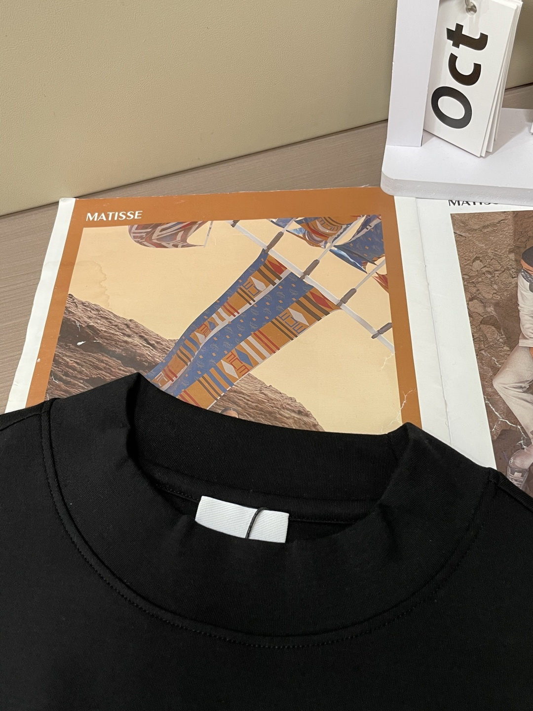 Bur 2025秋冬新款，定制面料，独特工艺logo，舒适性与透气性兼优，柔软抗皱弹性和垂性极佳，无论是