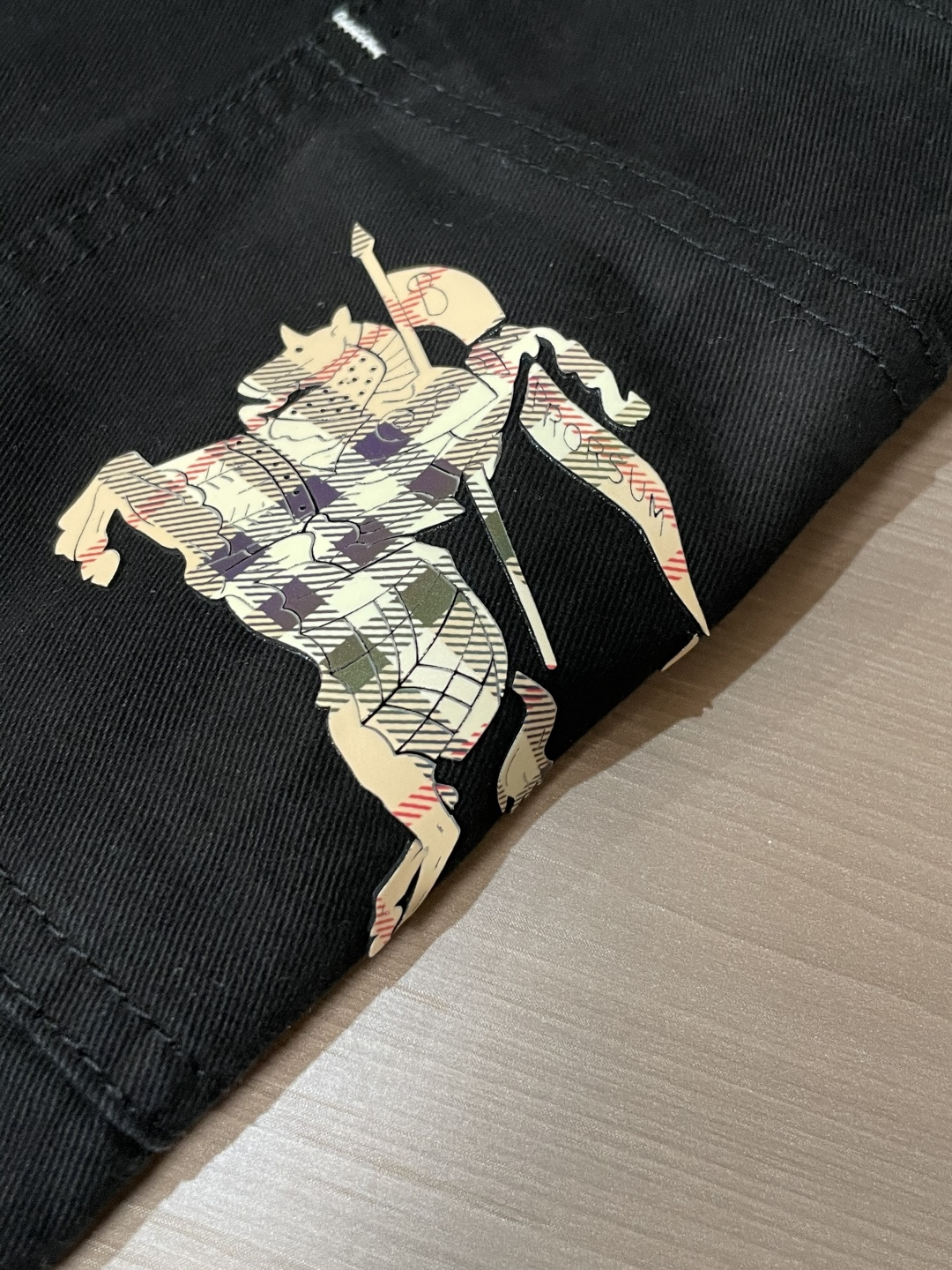 BUR 最新工装裤 潮人必备 订制面料 柔软排汗，舒适度极高。上身非常舒爽，原版辅料细节。上身运动休闲时