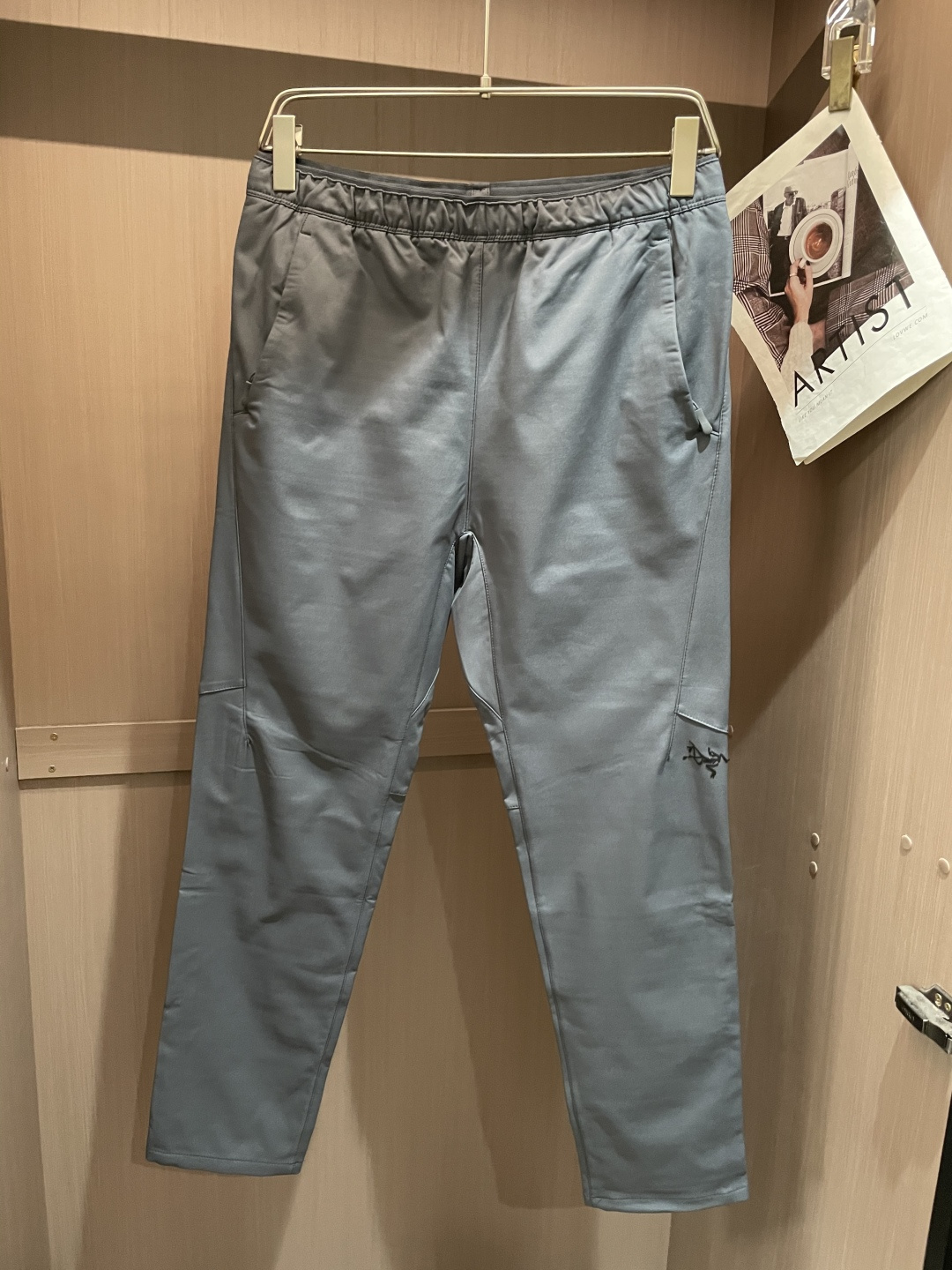 ARC‘TERYX —始祖鸟户外防风保暖透气冬季男士软壳加绒裤！无缝设计 高热度鸟家户外机能风3D立体修