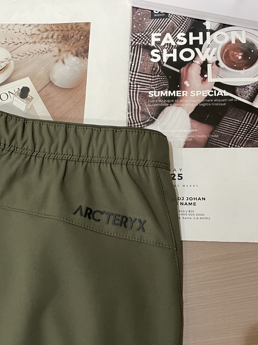 ARC‘TERYX —始祖鸟户外防风保暖透气冬季男士软壳加绒裤！无缝设计 高热度鸟家户外机能风3D立体修