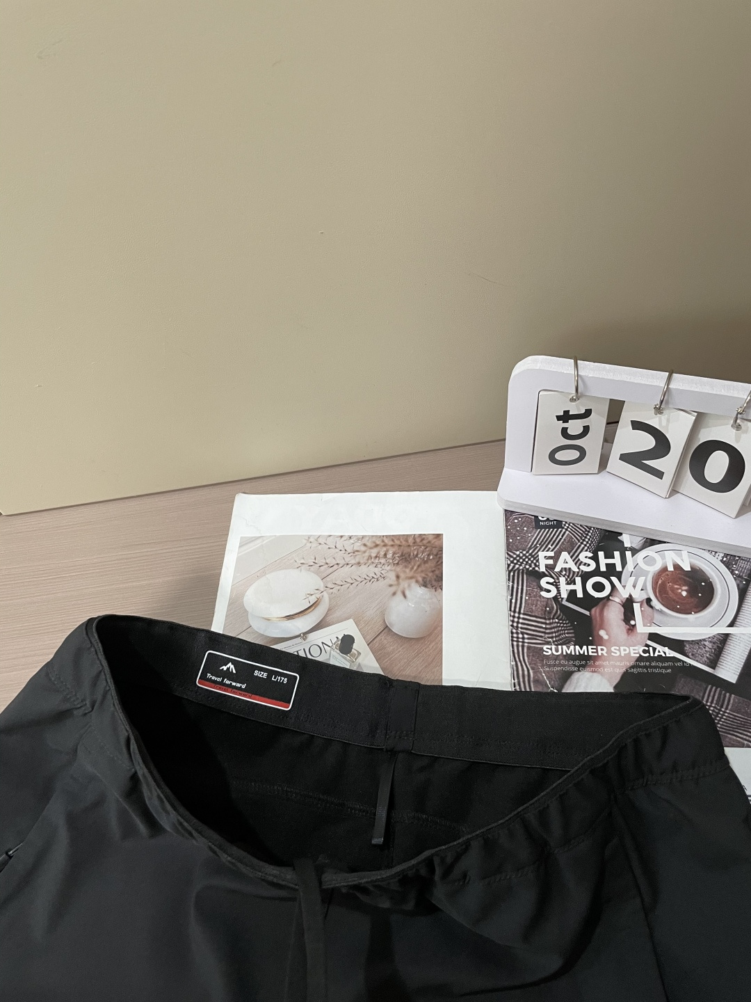 ARC‘TERYX —始祖鸟户外防风保暖透气冬季男士软壳加绒裤！无缝设计 高热度鸟家户外机能风3D立体修