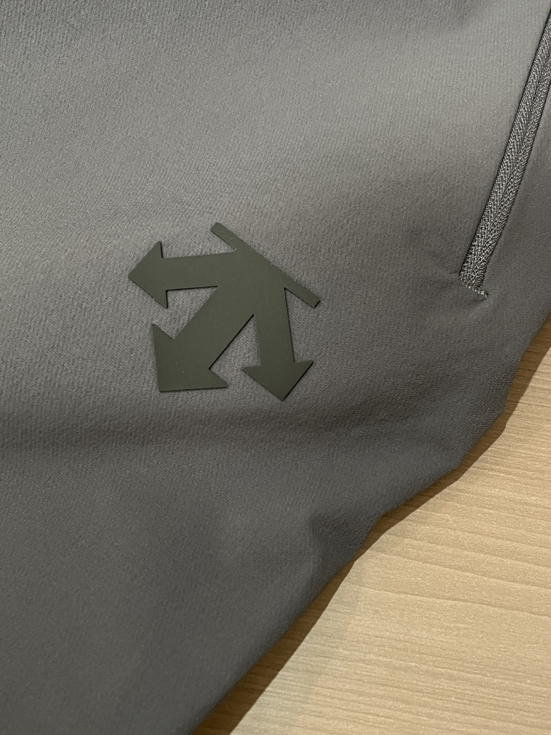 迪桑特 男士休闲裤👍速干面料休闲裤，最新款上身版型无敌正！绝对可以闭眼收的一款此款裤子非常百搭，弹力腰围