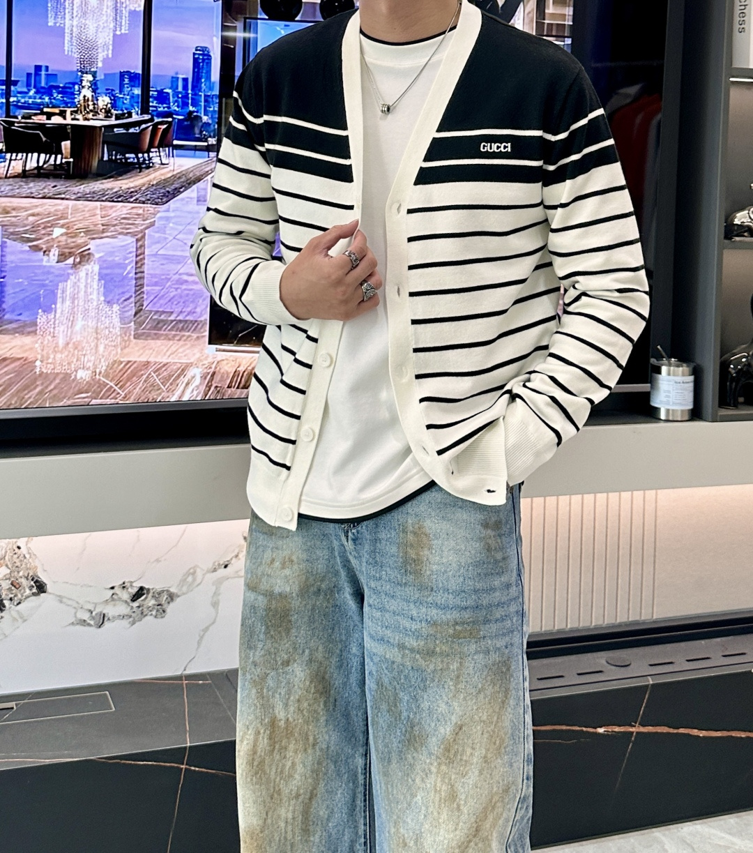 Gucc 2025秋冬新款/针织开衫毛衣休闲百搭男女同款年度最高逼格神级单品，真材实料打造无敌口碑，时髦