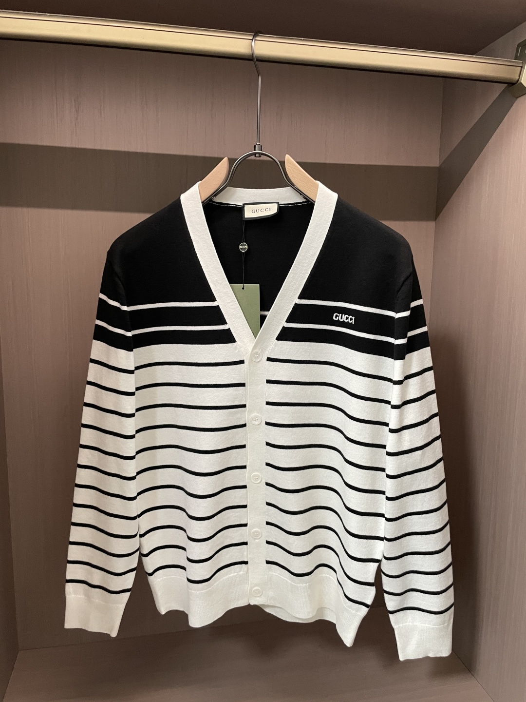 Gucc 2025秋冬新款/针织开衫毛衣休闲百搭男女同款年度最高逼格神级单品，真材实料打造无敌口碑，时髦