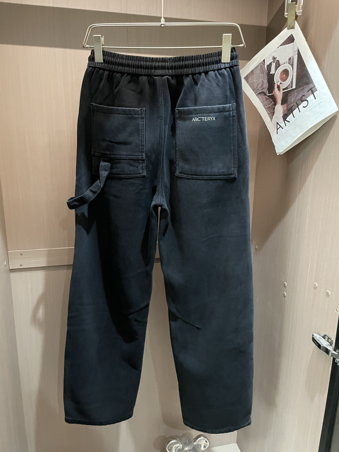 始祖鸟 2025秋冬最新系列男士加厚休闲裤！内里加绒，非常保暖，北方的宝子们赶紧备上！采用客供弹力柔棉材