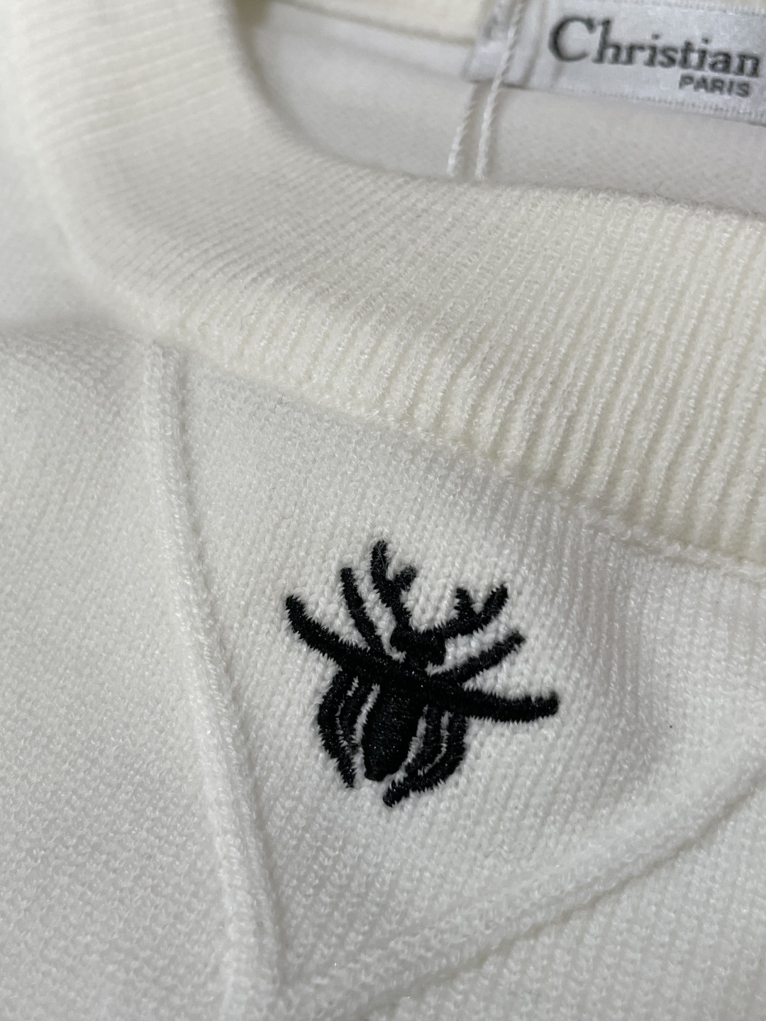 Dior 重磅推荐！2025aw秋冬新款 专柜同步 时尚经典针织衫 秋冬必备款 采用针织衫加厚毛衣，精致