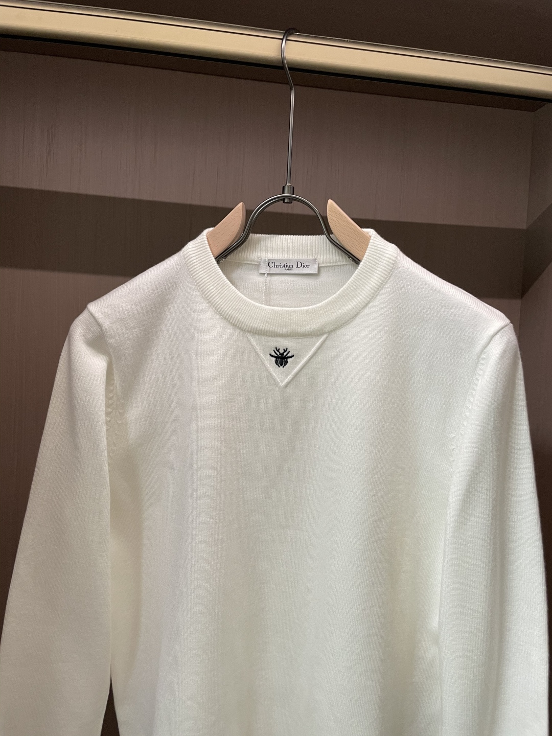 Dior 重磅推荐！2025aw秋冬新款 专柜同步 时尚经典针织衫 秋冬必备款 采用针织衫加厚毛衣，精致