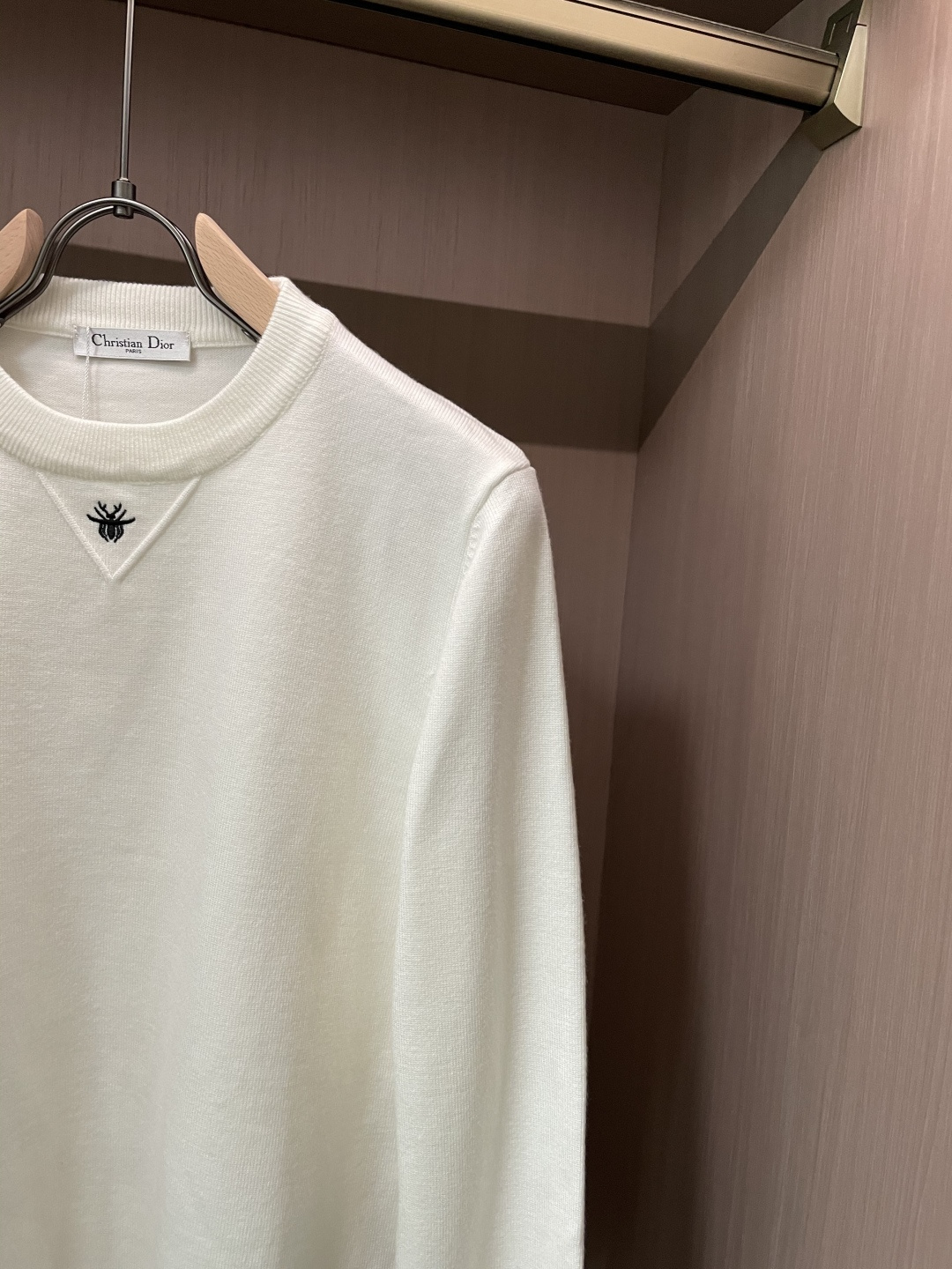 Dior 重磅推荐！2025aw秋冬新款 专柜同步 时尚经典针织衫 秋冬必备款 采用针织衫加厚毛衣，精致