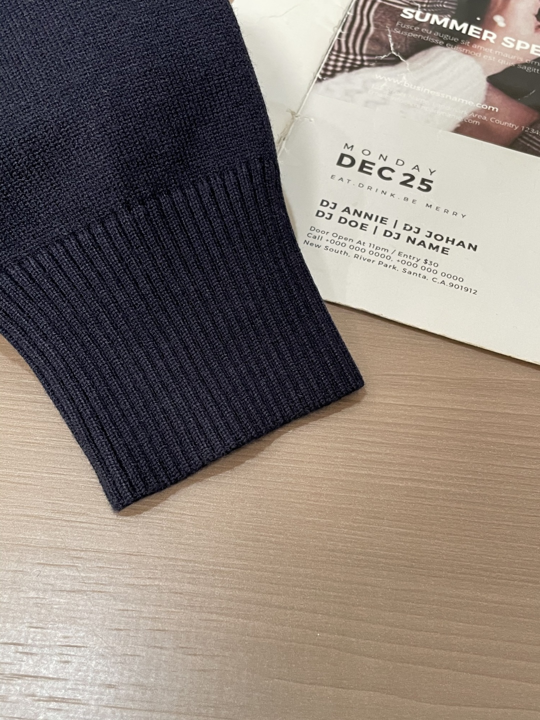 TB 重磅推荐！2025aw秋冬新款 专柜同步 时尚经典针织衫 秋冬必备款 采用针织衫加厚毛衣，精致简洁