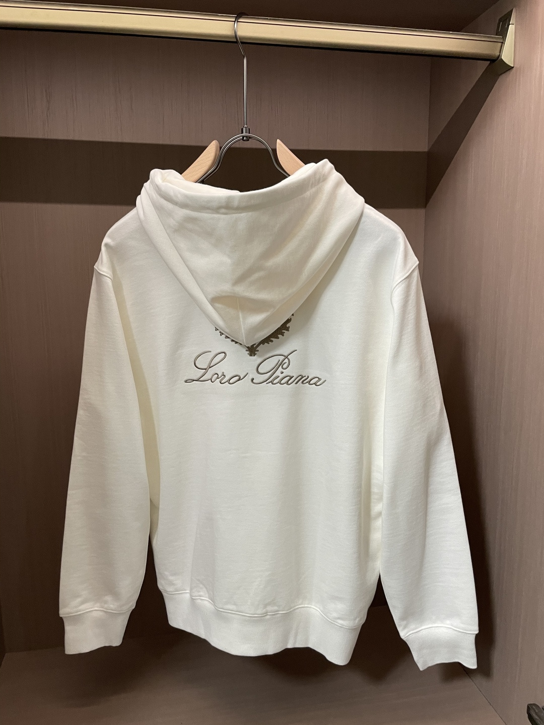 lP🆕 套头连帽卫衣；经典套头男女同款，简约大气系列单品，低调奢华大气百搭款！卫衣选用客供100%高克重