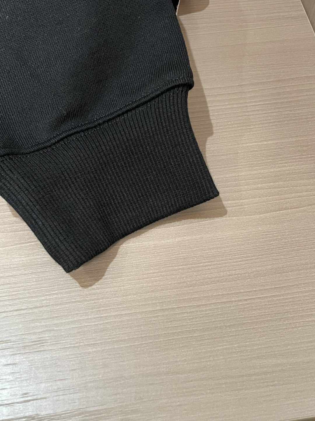 KENZO 套头连帽卫衣；经典套头男女同款，简约大气系列单品，低调奢华大气百搭款！卫衣选用客供100%高