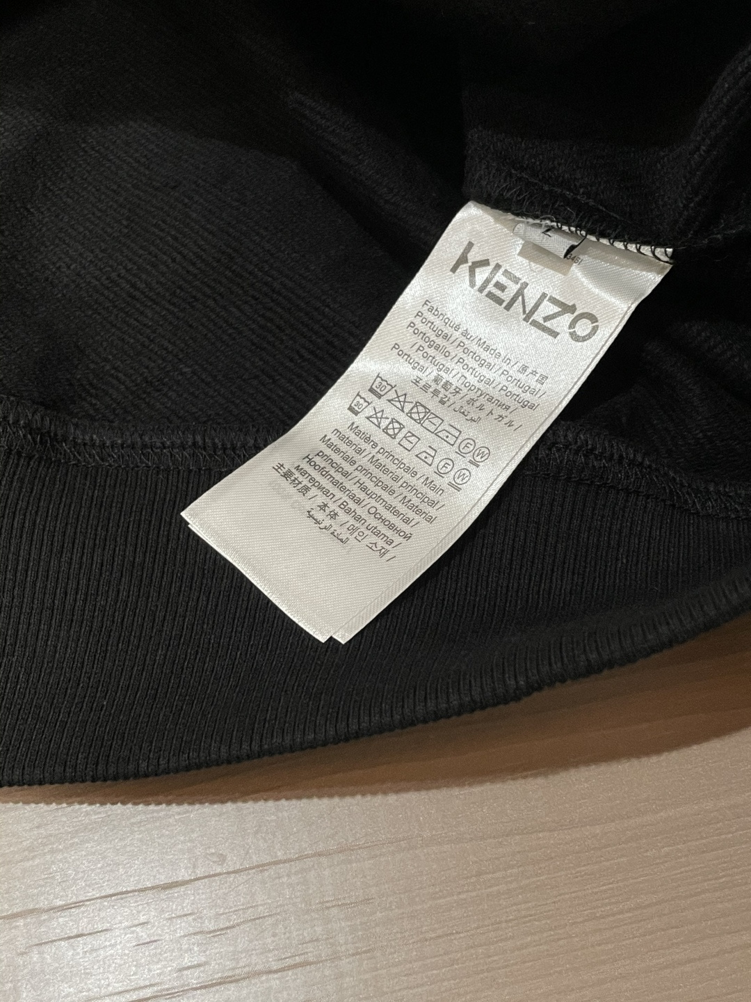 KENZO 套头连帽卫衣；经典套头男女同款，简约大气系列单品，低调奢华大气百搭款！卫衣选用客供100%高