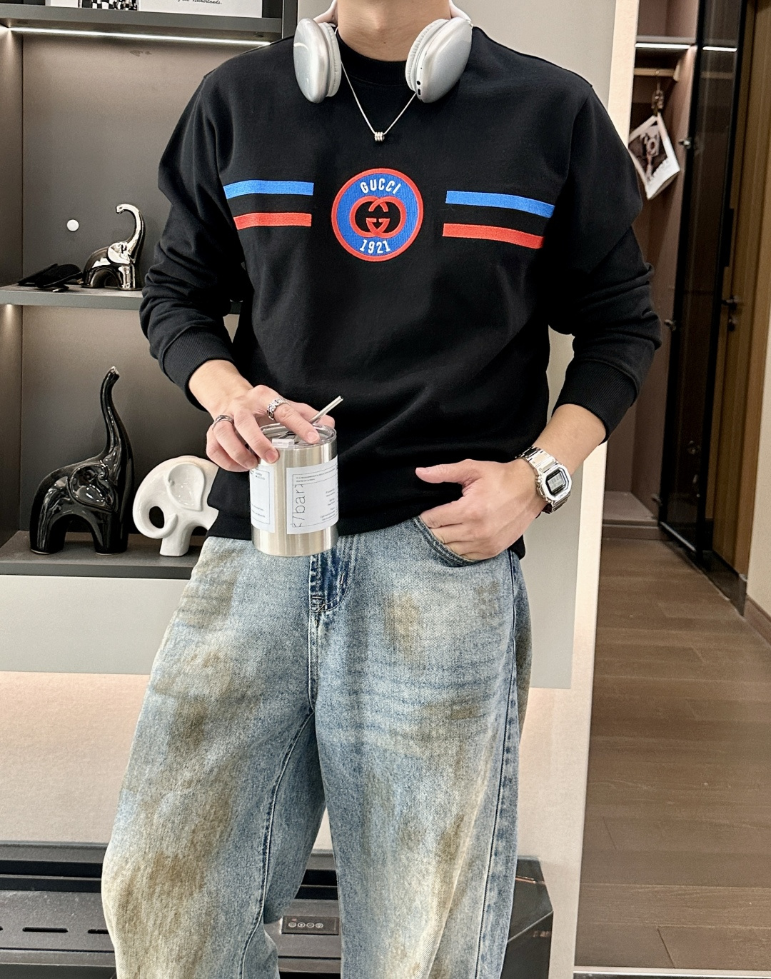 GUCC 套头圆领卫衣；经典套头男女同款，简约大气系列单品，低调奢华大气百搭款！卫衣选用客供100%高克