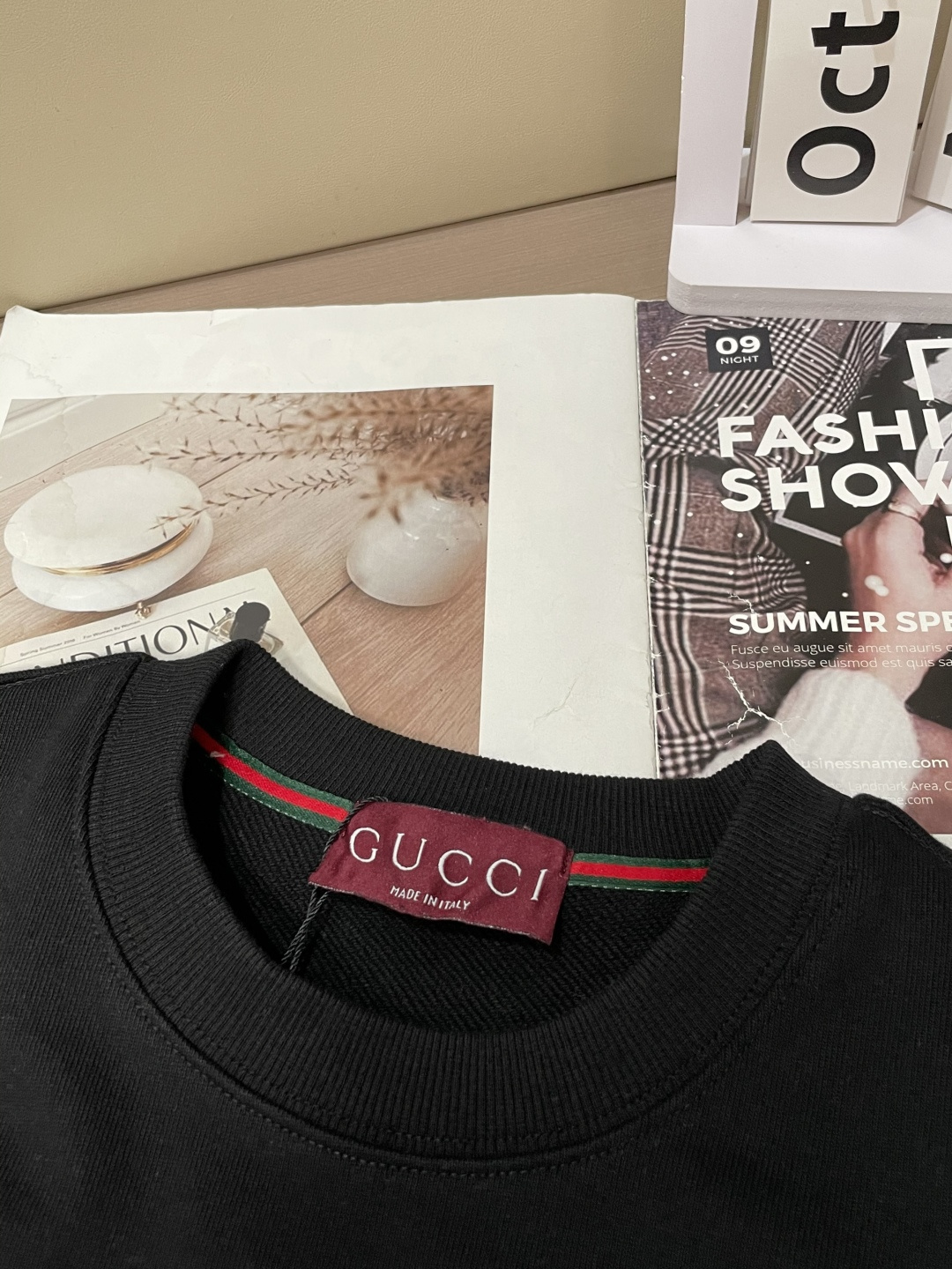 GUCC 套头圆领卫衣；经典套头男女同款，简约大气系列单品，低调奢华大气百搭款！卫衣选用客供100%高克