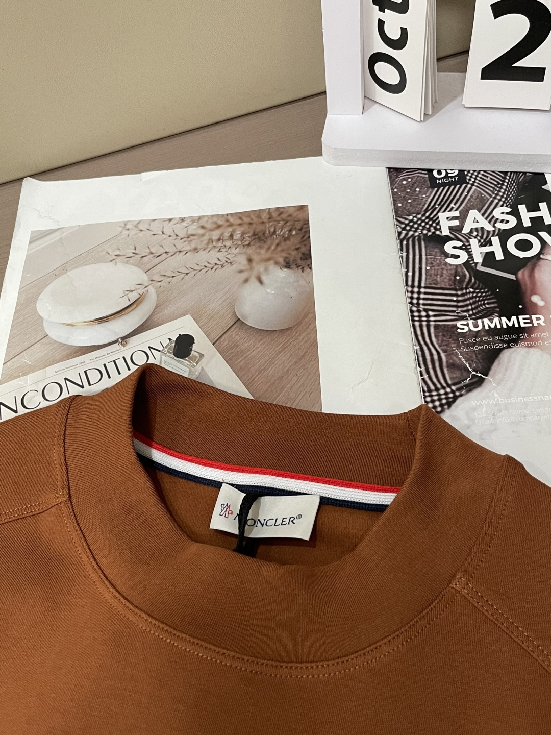 蒙口 2025秋冬新款长袖，定制面料，独特工艺logo，舒适性与透气性兼优，柔软抗皱弹性和垂性极佳，无论