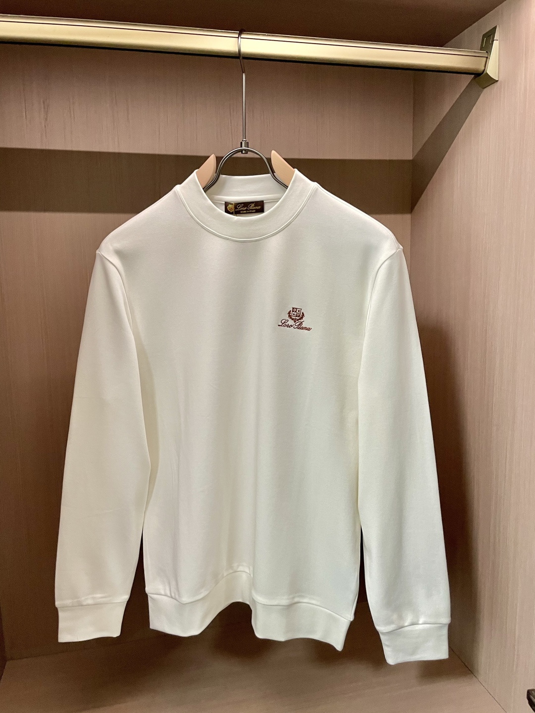 lP🆕 1965秋冬新款长袖，定制面料，独特工艺logo，舒适性与透气性兼优，柔软抗皱弹性和垂性极佳，无