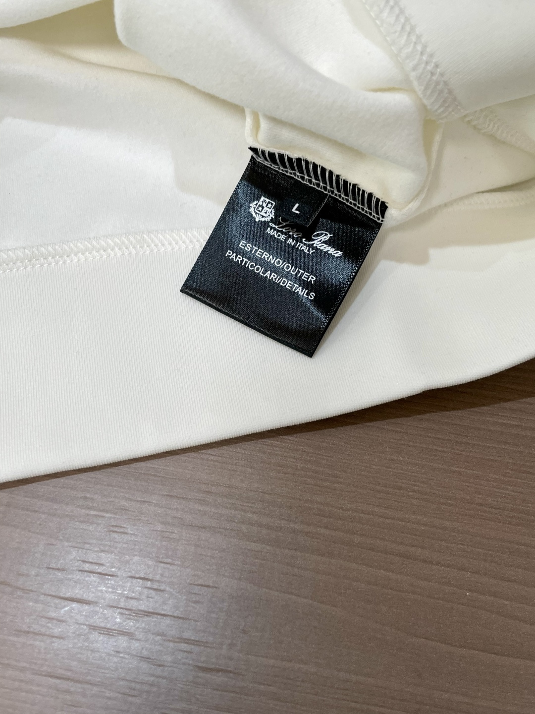 lP🆕 1965秋冬新款长袖，定制面料，独特工艺logo，舒适性与透气性兼优，柔软抗皱弹性和垂性极佳，无