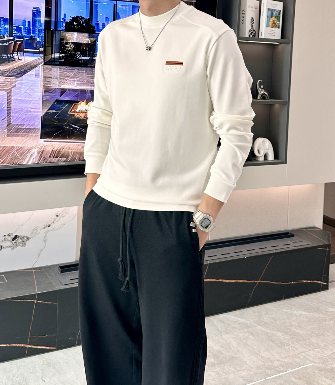 杰尼亚 2025秋冬新款长袖，定制面料，独特工艺logo，舒适性与透气性兼优，柔软抗皱弹性和垂性极佳，无