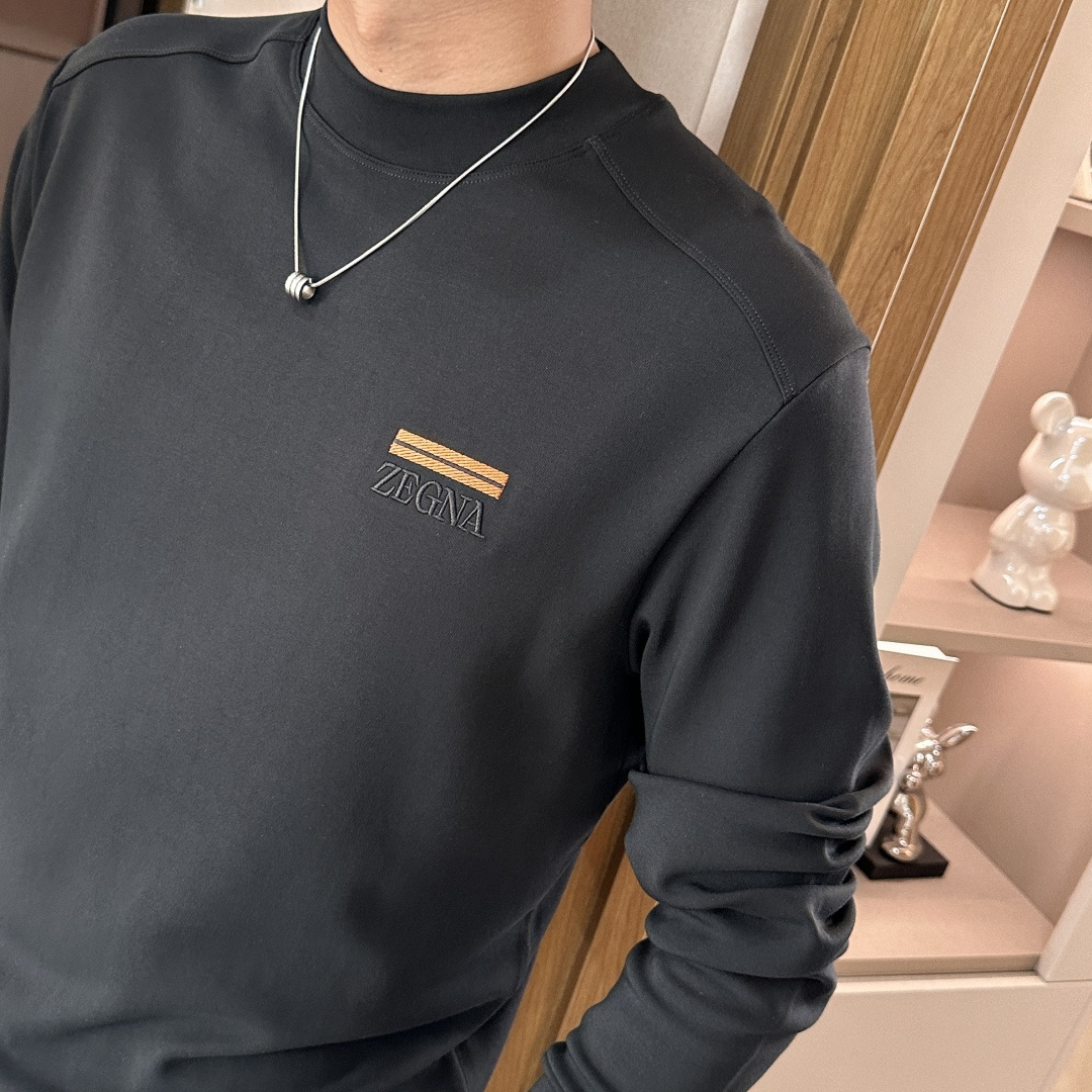 杰尼亚 2025秋冬新款长袖，定制面料，独特工艺logo，舒适性与透气性兼优，柔软抗皱弹性和垂性极佳，无