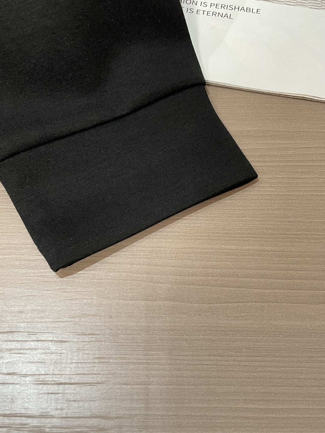 Prad 2025秋冬新款长袖，定制面料，独特工艺logo，舒适性与透气性兼优，柔软抗皱弹性和垂性极佳，