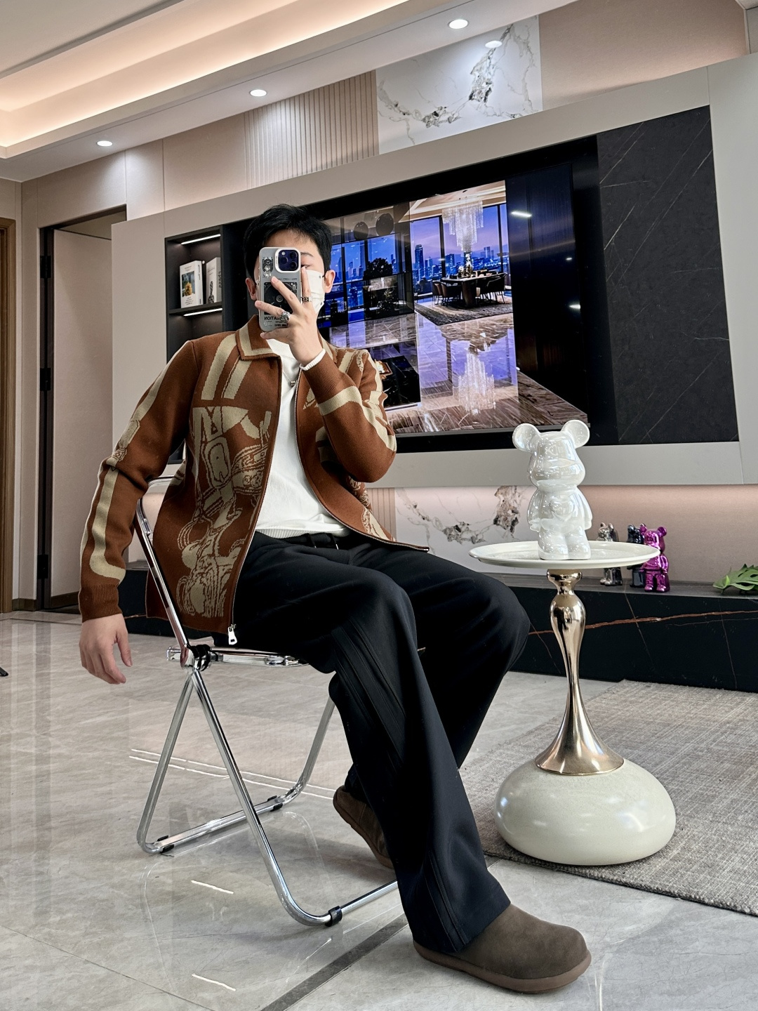 . 爱🐎仕 爆款 2025秋冬 高级定制 都市风十足 加厚款开衫毛衣。 采用进口羊毛混纺面料 柔软细腻 