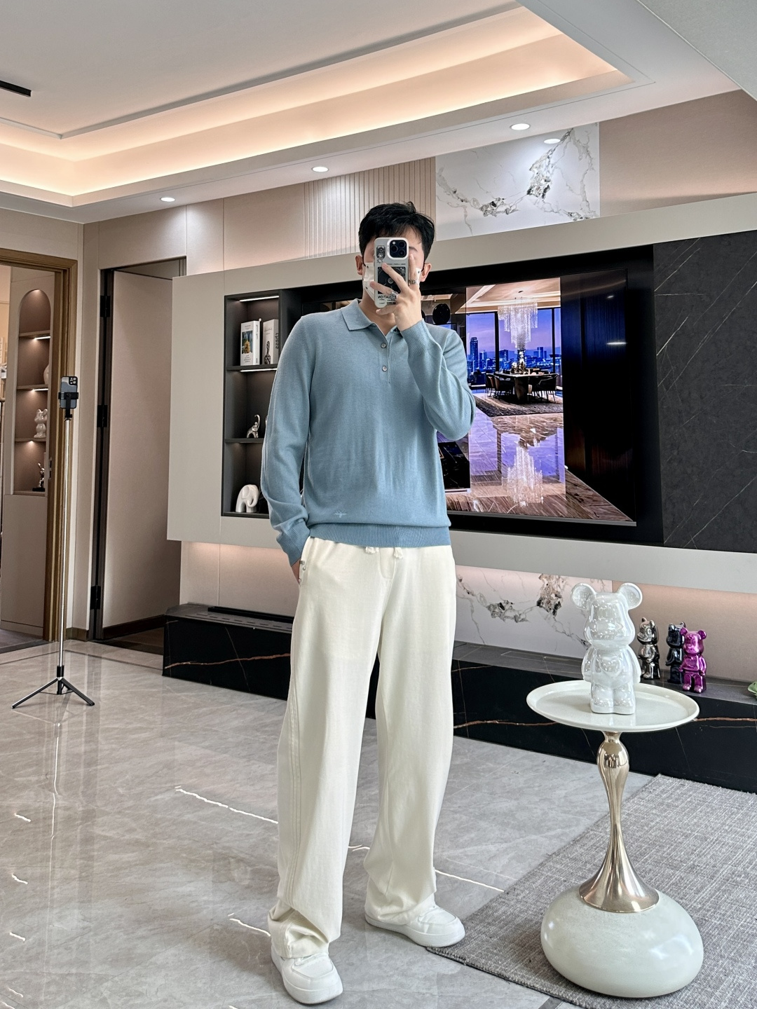 迪家 2025秋冬最新经典小蜜蜂绣标男士翻领长袖针织衫，精选针织棉➕羊毛混纺面料制成， 60支超柔长绒棉