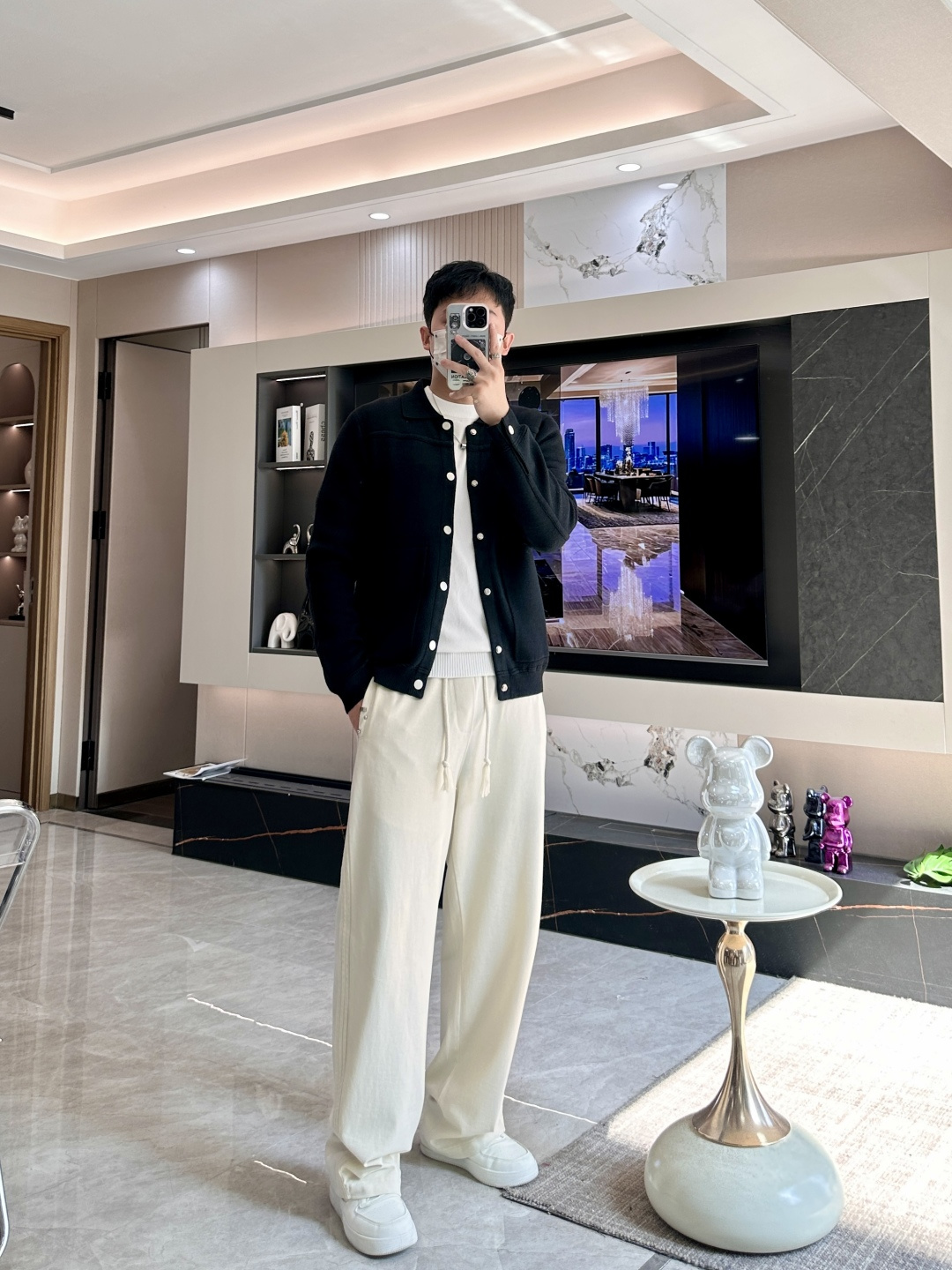 杰尼亚 2025年秋冬最新男士全羊毛翻领夹克，按扣全开身短款夹克款型，精选德国进口精纺羊毛匠心制成，整衣