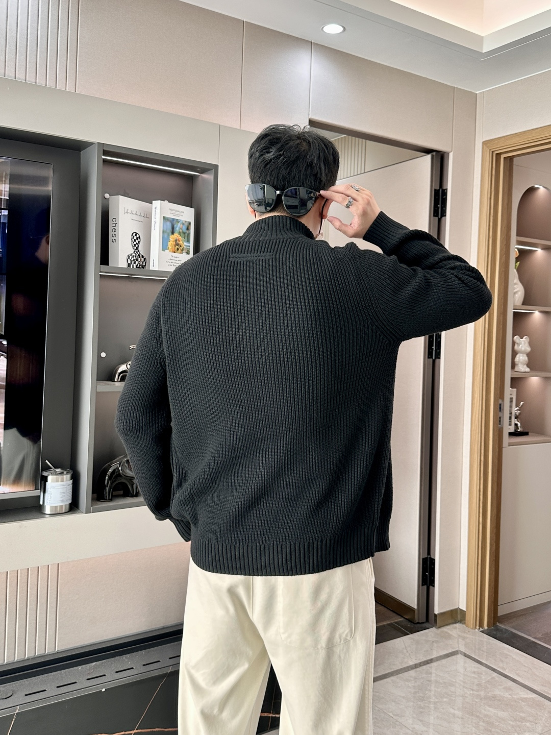 杰尼亚 2025秋冬最新坑条纹理男士全拉链开衫毛衣外套，传统直筒版型，全拉链开身，清爽干练的小立领设计，