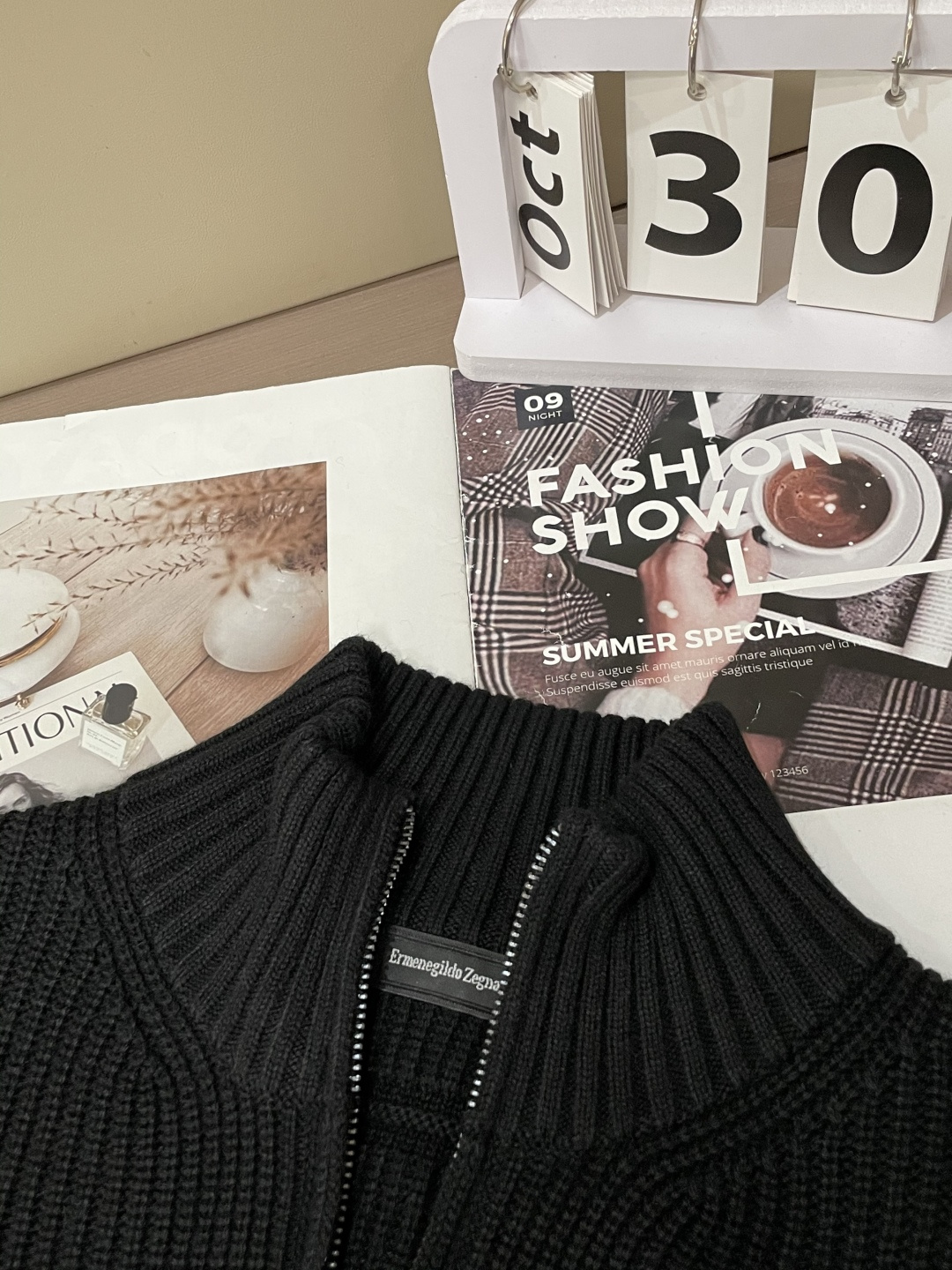 杰尼亚 2025秋冬最新坑条纹理男士全拉链开衫毛衣外套，传统直筒版型，全拉链开身，清爽干练的小立领设计，