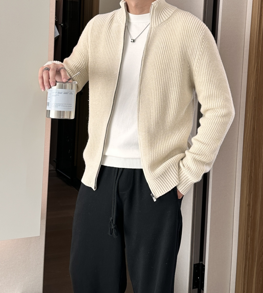 杰尼亚 2025秋冬最新坑条纹理男士全拉链开衫毛衣外套，传统直筒版型，全拉链开身，清爽干练的小立领设计，