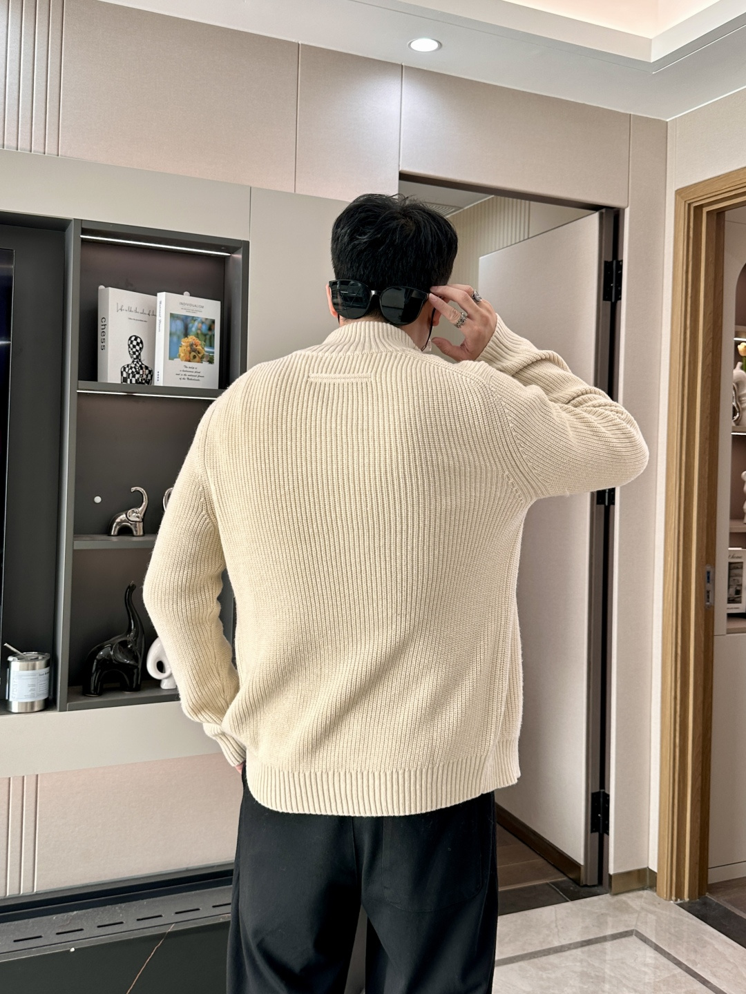 杰尼亚 2025秋冬最新坑条纹理男士全拉链开衫毛衣外套，传统直筒版型，全拉链开身，清爽干练的小立领设计，