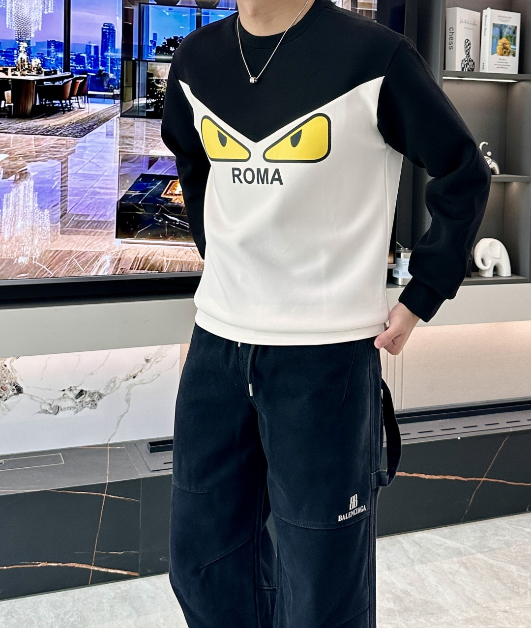 NO:657688,. FD round neck pullover sweatshirt; classic pullover for men and women, simple and elegant series of items, low-key, luxurious and versatile!  The sweatshirt is made of high-weight cotton fabrics supplied by customers. The lining is tight and very skin-friendly. It is arranged in an orderly manner. It feels super soft, delicate and comfortable, and the fabric texture is top-notch!  Low-key and highly recognizable, it highlights the brand’s unique fashion charm!  The upper body is a standard unisex style, which is super versatile and easy to wear. It can be easily worn by both men and women, creating the most simple and popular mainstream. Sizes XS-L, hoodie, sweatshirts, alexander wang19860909.  FD 圆领套头卫衣；经典套头男女同款,简约大气系列单品,低调奢华大气百搭款！ 卫衣选用客供高克重棉质面料精制而成,内里紧密且既极具亲肤感的,井然有序的排列着,手感超级柔软细腻舒适,面料质感堪称顶级！低调且辨识度十足,彰显品牌独有的时尚魅力值！版型上身标准中性的款式,超级百搭好穿,男女都可轻松上身演绎,打造出最简约流行的主流 尺码XS-L,,hoodie,sweatshirts,alexander wang,Men's clothing