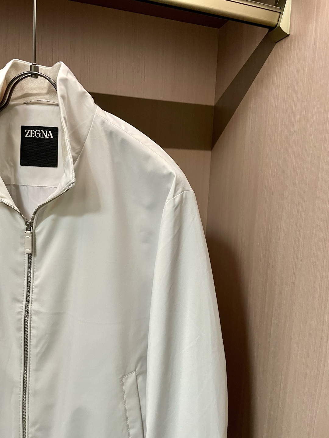 25秋冬新款ZZ极简商务休闲立领外套，男士特殊科技面料轻量级拉链夹克。顶级渠道订单分享，极致简约且魅力十