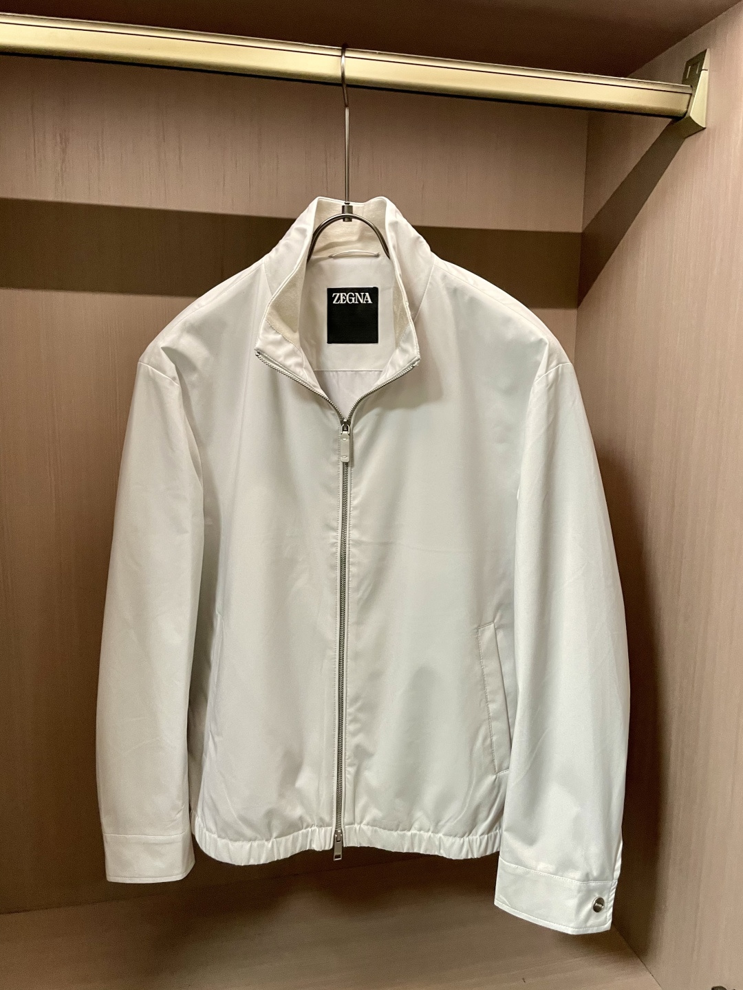 25秋冬新款ZZ极简商务休闲立领外套，男士特殊科技面料轻量级拉链夹克。顶级渠道订单分享，极致简约且魅力十