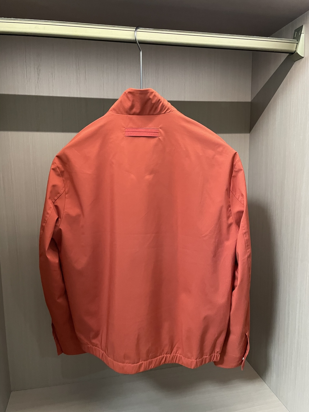 25秋冬新款ZZ极简商务休闲立领外套，男士特殊科技面料轻量级拉链夹克。顶级渠道订单分享，极致简约且魅力十