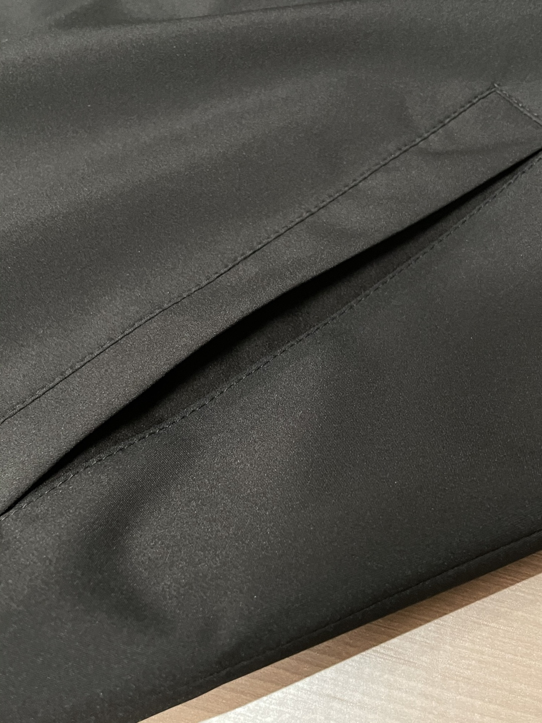 25秋冬新款ZZ极简商务休闲立领外套，男士特殊科技面料轻量级拉链夹克。顶级渠道订单分享，极致简约且魅力十