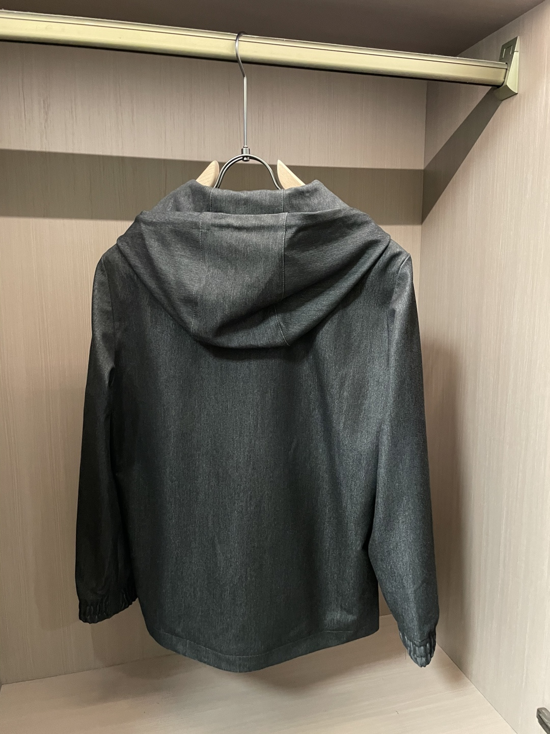 【新品】贸易公司渠道货,意大利原厂出品.2025秋冬新款Kiton奇顿羊毛混纺男士运动休闲连帽夹克外套.