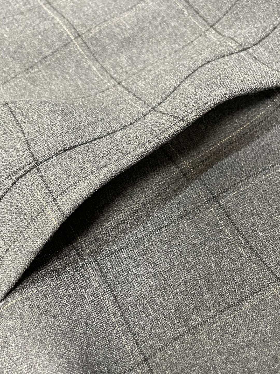 秋冬新款Kiton羊毛格子外套，精英男士必备商务休闲连帽夹克。极致简约且魅力十足的现象级单品，文艺十足的