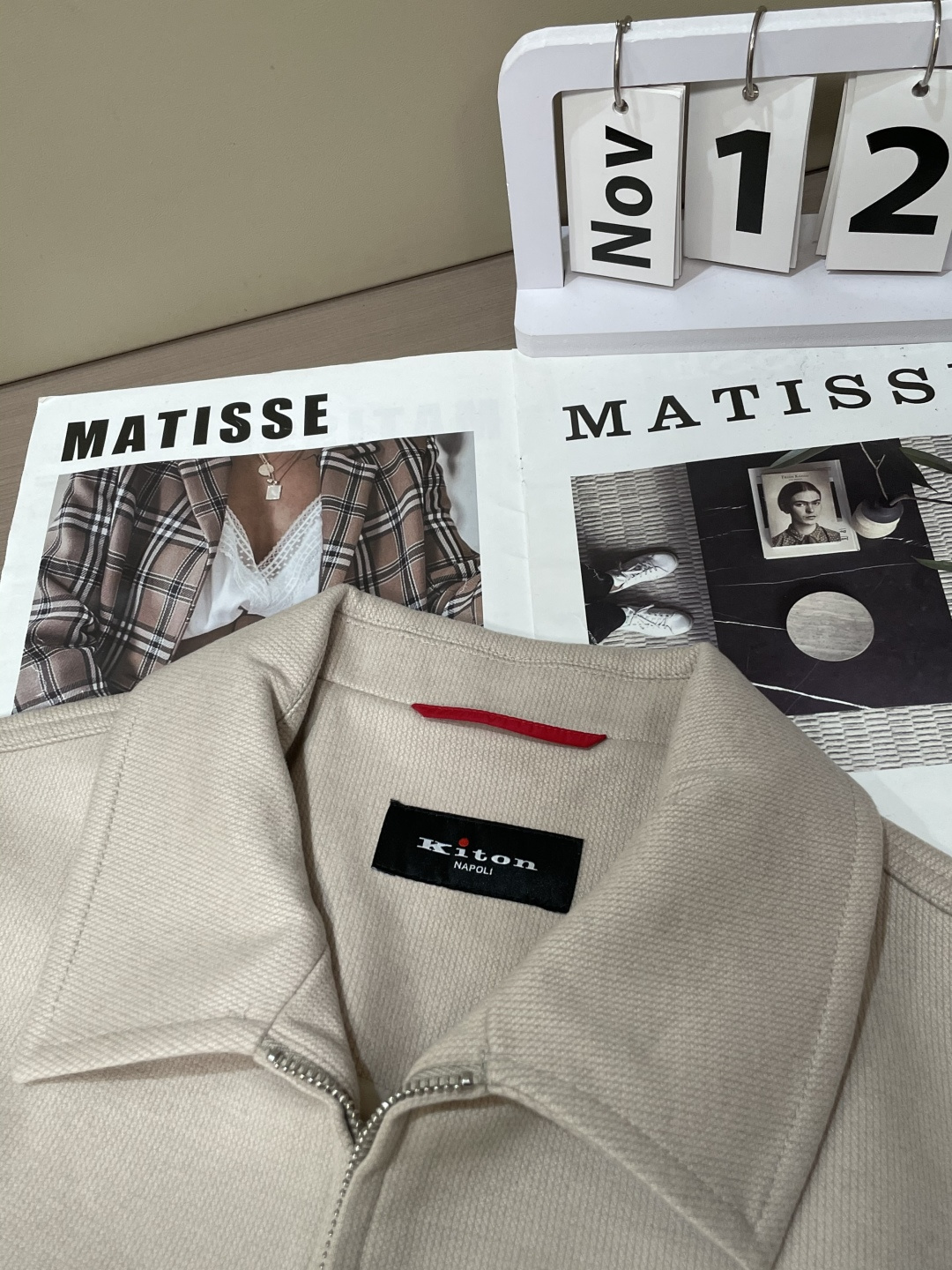 秋冬新款Kiton老钱风毛呢外套，精英男士必备商务短款翻领夹克。意大利代工出品，领先各大买手店发布。极致