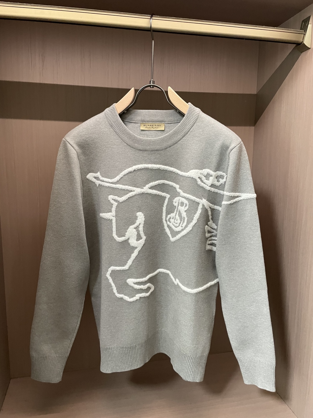 Bur 重磅推荐！2025aw秋冬新款 专柜同步 时尚经典针织衫 秋冬必备款 采用针织衫加厚毛衣，精致简