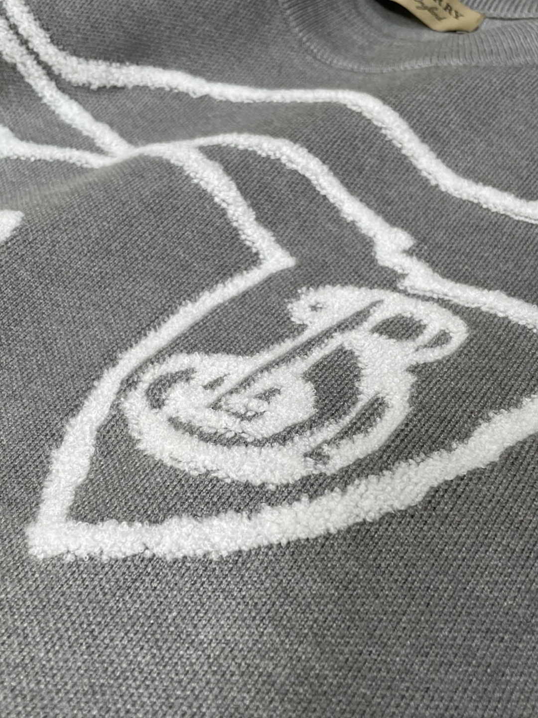 Bur 重磅推荐！2025aw秋冬新款 专柜同步 时尚经典针织衫 秋冬必备款 采用针织衫加厚毛衣，精致简